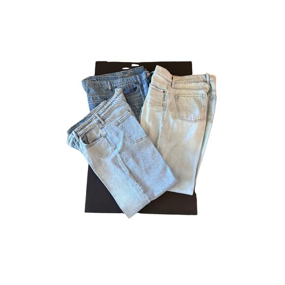 ‼️‼️‼️‼️ 3 pair bundle ‼️‼️‼️‼️Old Navy Mid Rise Baggy Wide Leg Jeans-Never Worn - Picture 2 of 8